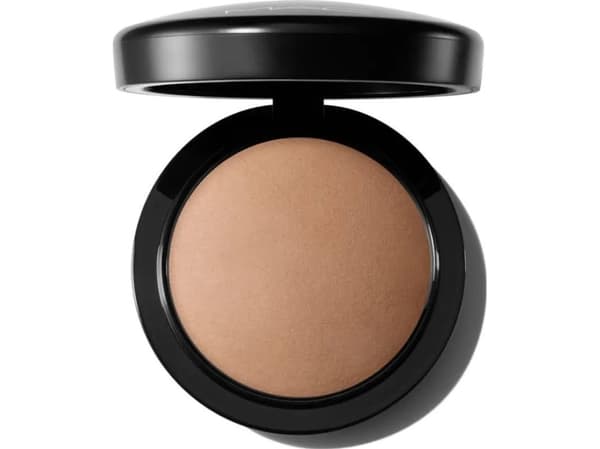 MAC MAC, Mineralize SkinFinish Natural, Illuminating, Compact Powder, Natural Dark Golden, 10 g For Women