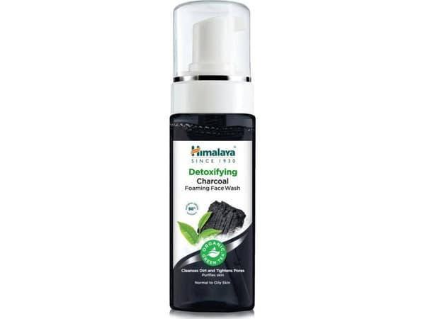 Himalaya Charcoal Foaming Face Wash ansiktsvaskskum med aktivert kull 150ml