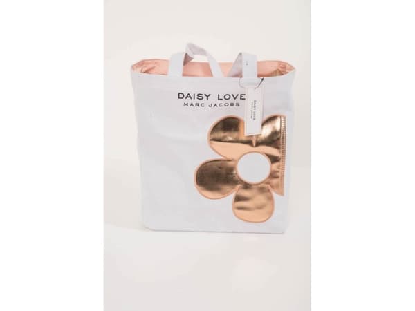 Marc Jacobs Marc Jacobs, Daisy Love, Canvas, Bag, Large Tote, White/Gold, For Women, 16 x 15 x 4 cm For Women