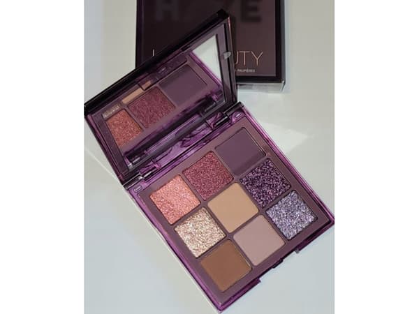Huda Beauty Amethyst Obsessions paleta øyenskygge