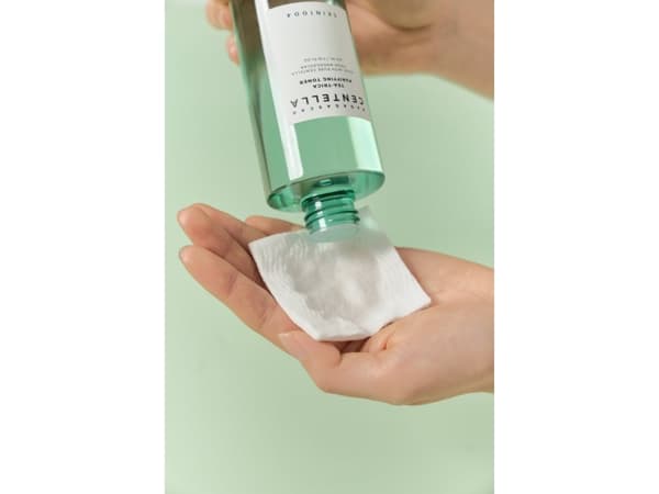 SKIN1004 Madagaskar Centella Tea-Trica puhdistava kasvovesi 210 ml