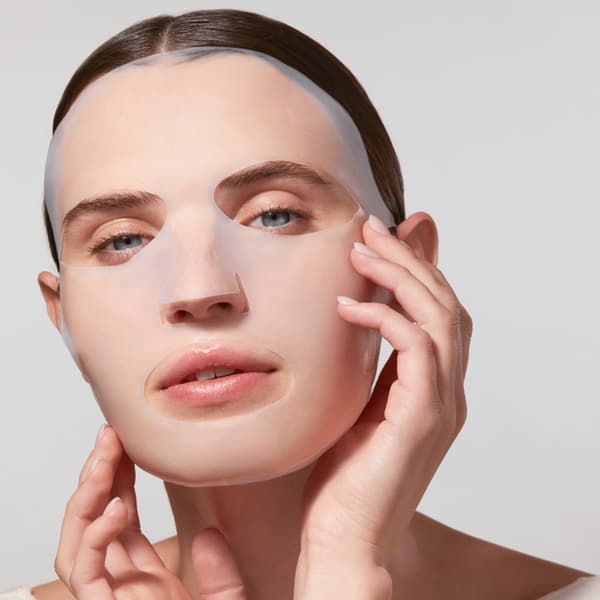 Oriflame-seerumi ja -naamio 0 kpl.