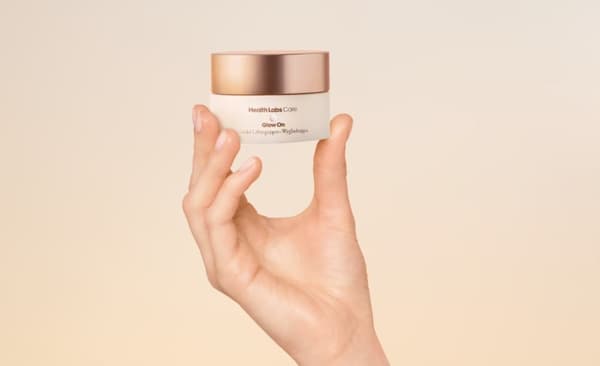Health Labs Glow ON lyftande och utjämnande ansiktsmask 50 ml