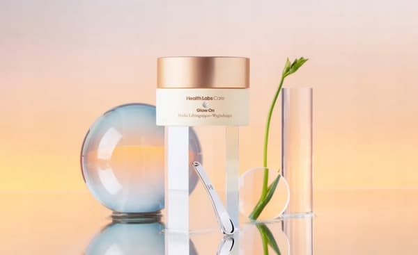 Health Labs Glow ON lyftande och utjämnande ansiktsmask 50 ml