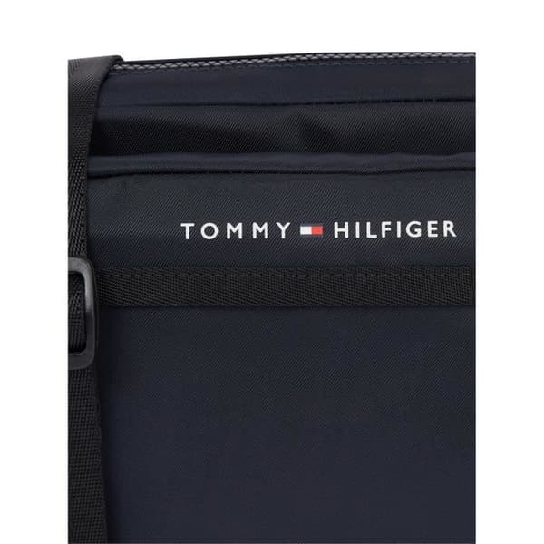 Tommy Hilfiger Accessoarväska blå TU Marine