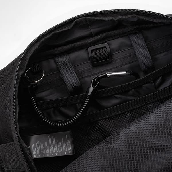 Magnum Midjepaket Lari 5 Svart