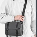 Miniatyrbillede 3 af 9: INF Vintage Crossbody-taske i kunstlæder til mænd