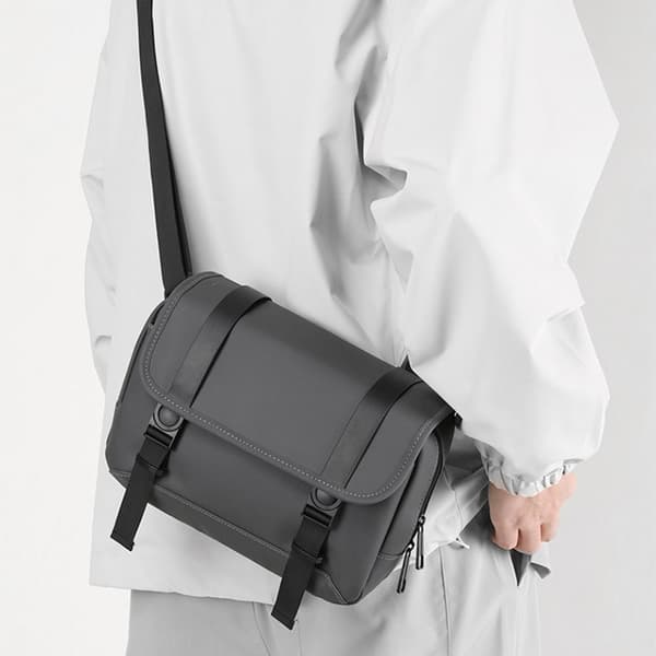 INF Vintage Crossbody-taske i kunstlæder til mænd
