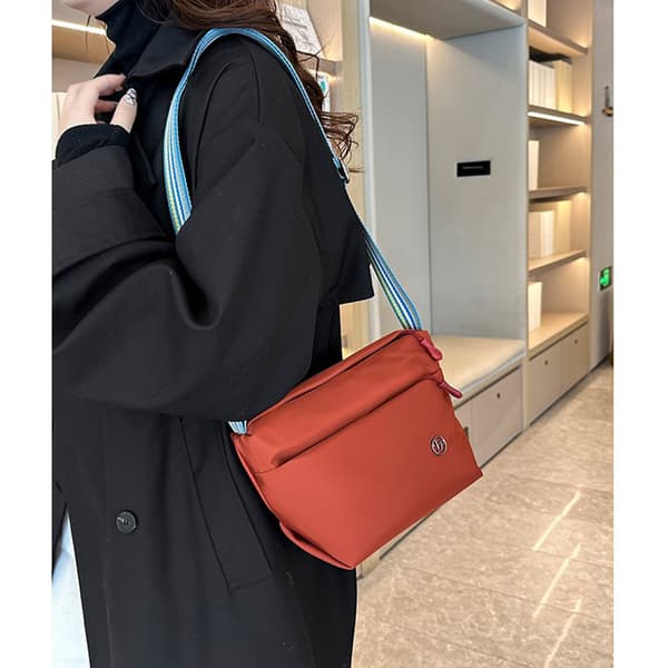 INF Skuldertaske - Stilfuld og alsidig crossbody-taske