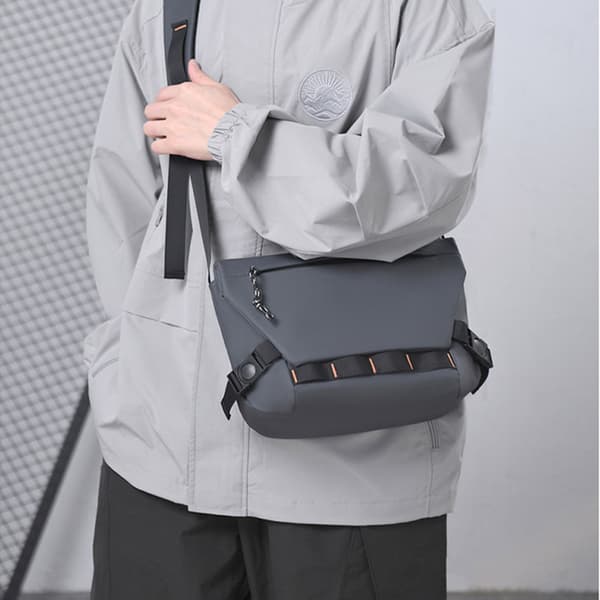 INF Stilfuld Crossbody-taske til hverdagsbrug