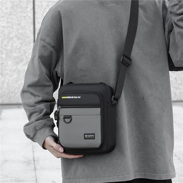 INF Herreveske, Vannbestandig Oxford Stoff Messenger Bag