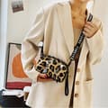 Miniatyrbild 7 av 11: INF Chic Mini Baguette Bag