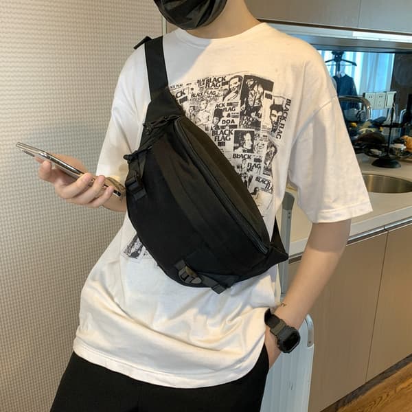 INF Svart nylonväska - Urban Streetwear Sling Bag