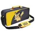 Miniatyrbild 1 av 3: LYXVÄSKA/TRANSPORT/RESEVÄSKA SVART OCH GUL PIKACHU DEKOR