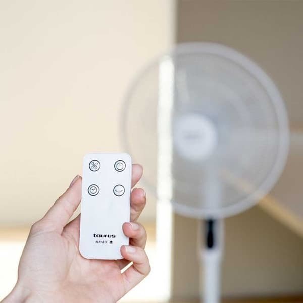Taurus Pysyvä Tuuletin Ice Brise Hopeinen One Size / EU Plug