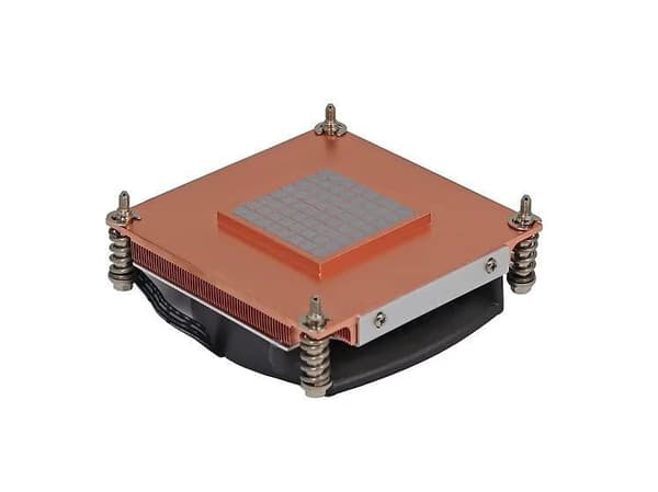 DYNATRON Q3 Intel CPU-køler LGA1700 1U kobberkøleplade og køleribber Aktiv med PWM op til 125W TDP (A 2729)