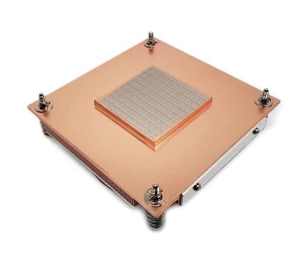 DYNATRON Q3 Intel CPU-køler LGA1700 1U kobberkøleplade og køleribber Aktiv med PWM op til 125W TDP (A 2729)