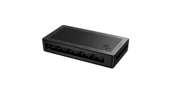 DeepCool SC700. Kotelon väri: Musta. Liitin: 3-nastainen osoitettava RGB. Leveys: 45 mm, syvyys: 84 mm, korkeus: 15 mm (R-SC700-BKNSNN-G)
