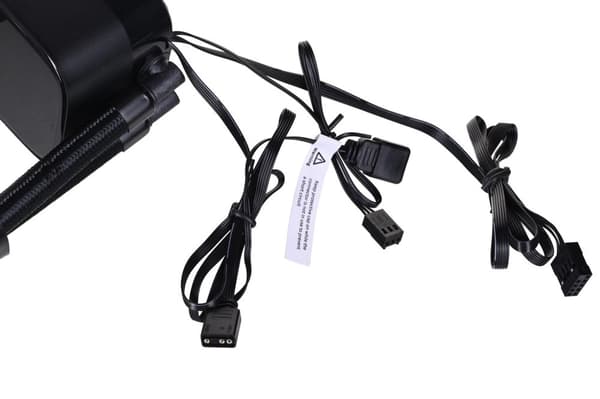DeepCool R-LD240 vesijäähdytys