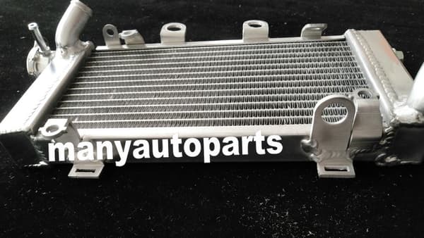 Aluminiumkylare för Honda XL1000V Varadero, Förbättrad kylkapacitet, Hållbar helpolerad yta, Expert TIG-svetsning