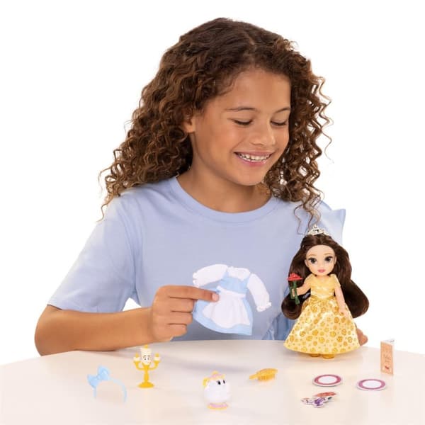 Disney Princess Belle Docka med tillbehör 15cm