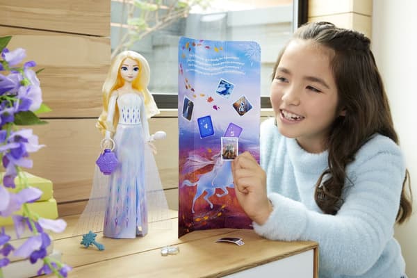 Disney Frozen Fashion Reveal Elsa