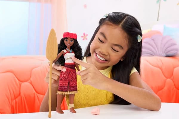 Disney Vaiana Syngende Dukke