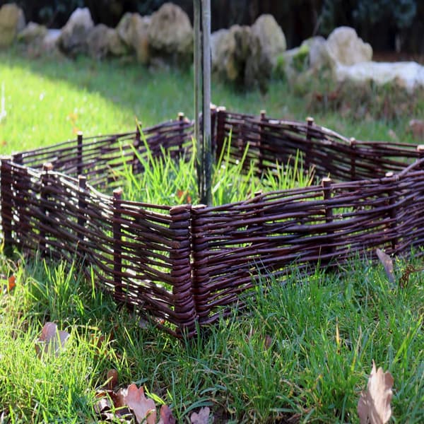 7 Kanter lavet af pil 20x100 cm I Blomsterbedskant / Pilehegn til kantbede Plænekant
