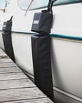 Miniatyrbild 2 av 2: Plattfender JOBE Contour Fender Black Large, 60 x 15 x 6 cm, svart