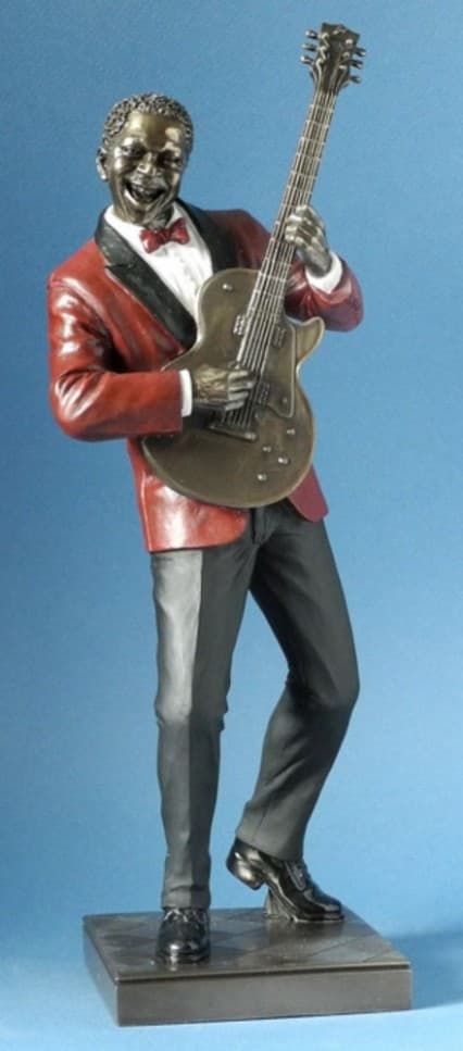 Jazz figurine: guitar