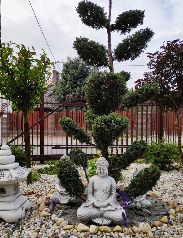 Utomhusdekoration, staty av att meditera Buddha - Kothu-in, gjord av gjuten sten, stor