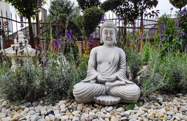 Utomhusdekoration, staty av att meditera Buddha - Kothu-in, gjord av gjuten sten, stor