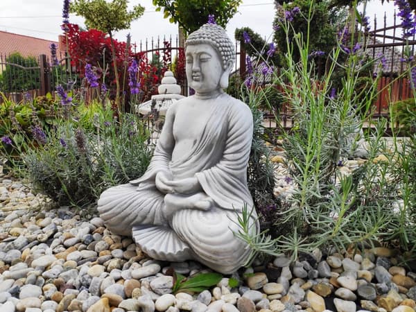 Utomhusdekoration, staty av att meditera Buddha - Kothu-in, gjord av gjuten sten, stor