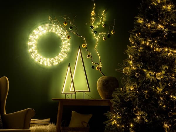 Set av 2 Dekorativa Figurer Svart Metall med LED Ljus Julgranar Hemdekor Modern