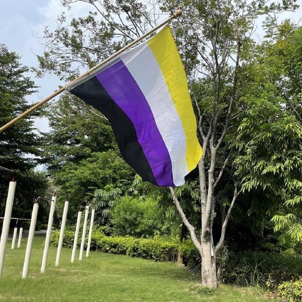 INF Regnbueflagg - Vis din stolthet med dette fargerike Pride-flagget