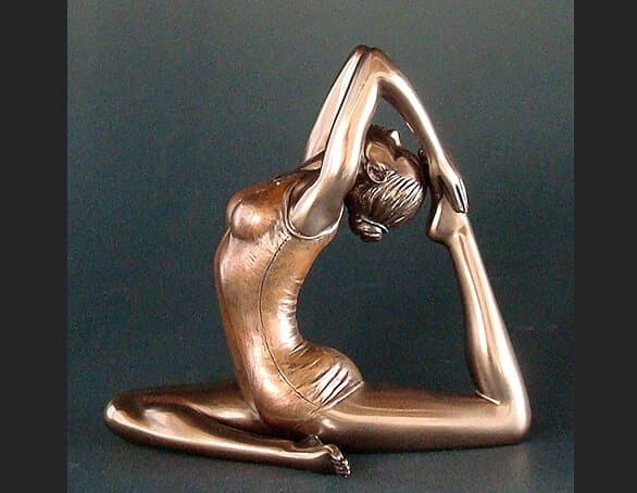 Figurine: Body Talk Yoga - Pada-Rajakapotsana (One-Legged King Pigeon Pose) 14 cm