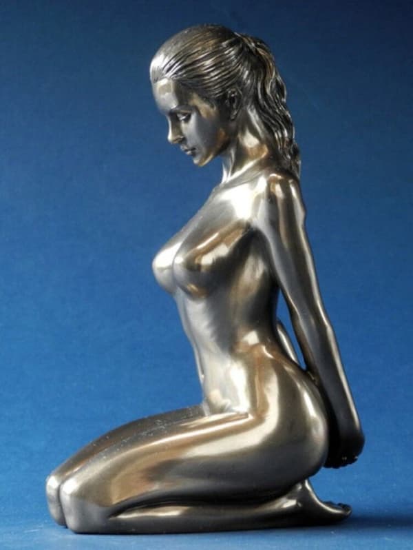 Statue: Body Talk Woman 15 cm