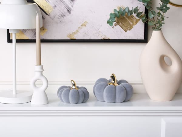Set med 2 Dekorativa Figurer Pumpor Grå Keramisk Sammetsfinish Handgjord bordsskiva Hemtillbehör Dekoration Glam Modern Design