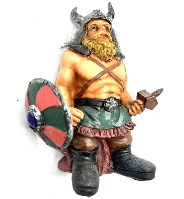 Viking Krigare med hammare och sköld