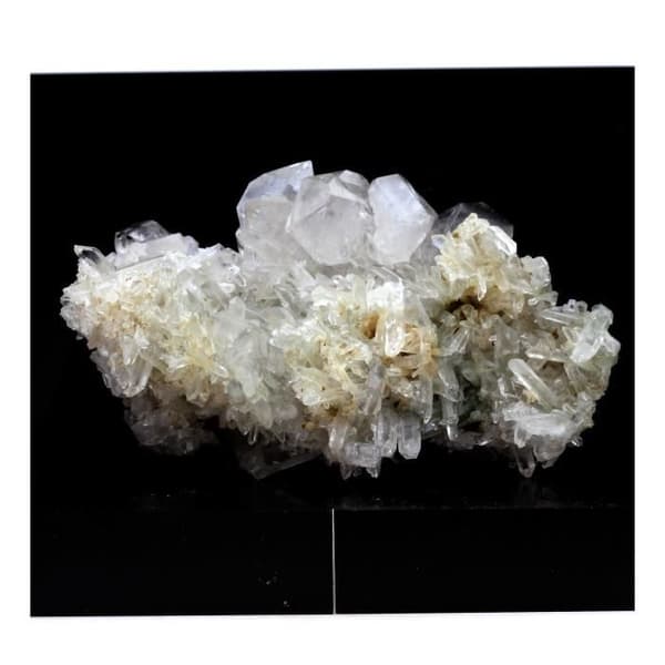 Stenar och mineraler. Kvartsscepter. 1050,0 ct. Clavans, Bourg d'Oisans, Frankrike.
