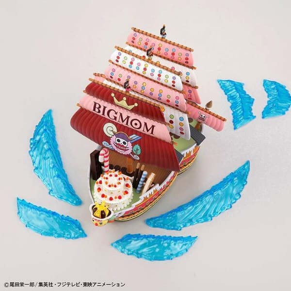 Samlerobjekter One Piece GRAND SHIP COLLECTION QYEEN-MAMA-CHANTER Aluminium (Aluminium)