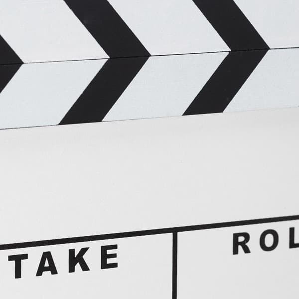 Relaxdays Movie Clapperboard Hollywood Movie Clapperboard Scene Dekorativa bokstäver HxBxD: 26 x 30 x 30 cm, Vit