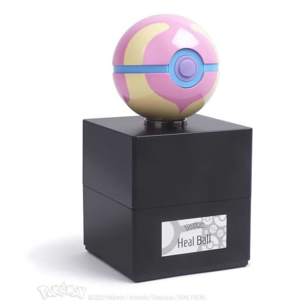 Poke Ball Replica - Pokemon - Heal Ball - Metall - Flerfärgad - Dekorativ