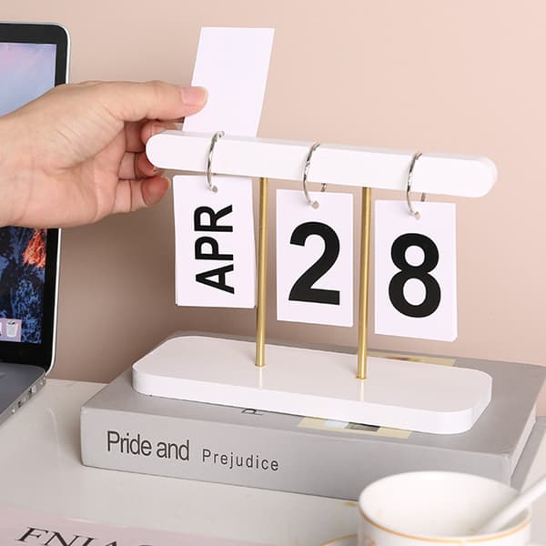 INF Modern minimalistisk träprydnad - evighetskalender Vit