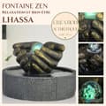 Miniatyrbild 4 av 5: Fontän - Märke - Glaskula i händerna - Höjd 19cm - Diameter 30cm - Hartsmaterial