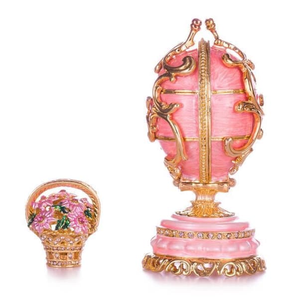 danila-souvenirs Fabergé ägg Vårblommor med korg 8,5 cm, rosa