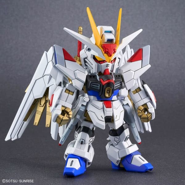 Samlingsfigurer Bandai MIGHTY STRIKE FREEDOM GUNDAM Plast Animerat och anime (japansk animering)
