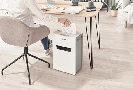 Leitz IQ 6M Protect Premium Paperinsilppuri Mikroleikkaus 18 l Terien lukumäärä (max.): 6 Turvataso 5 Sopii myös niittejä, paperiliittimiä varten
