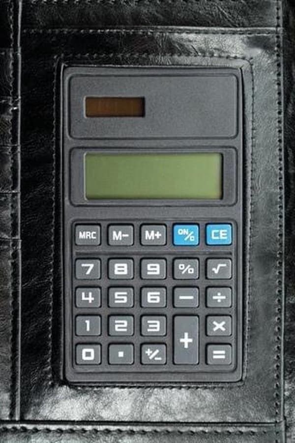konferensfolder Alassio Massa - marmorerad version - A4 - konstläder svart + miniräknare