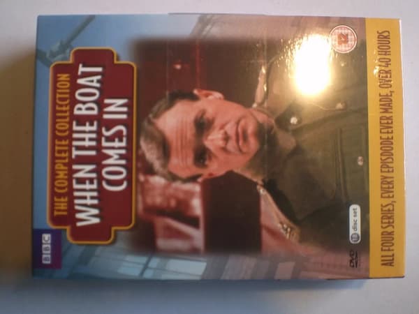 When the Boat Comes In Complete Box Set Series 1-4 Fast Ship Region 2 (Brand New)